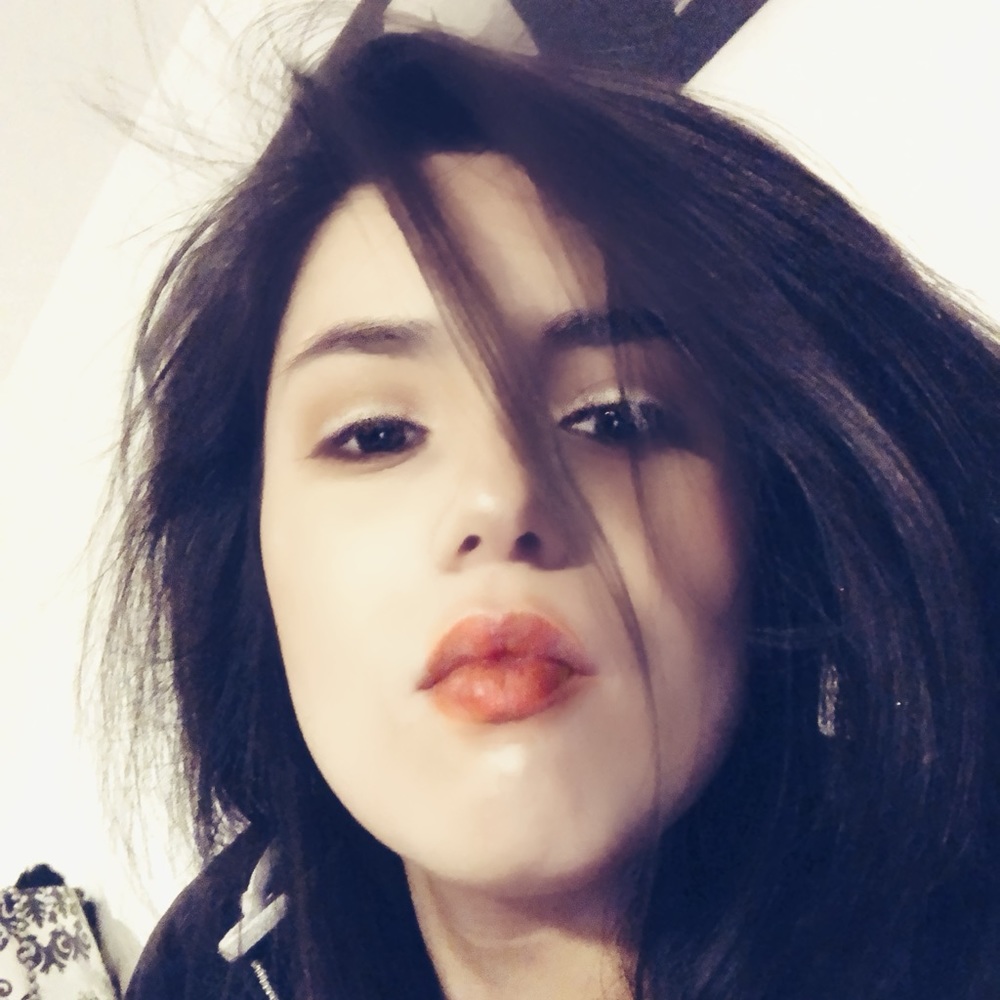 Meet your Posher, Carissa